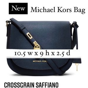 Michael Kors Purse / Crossbody
